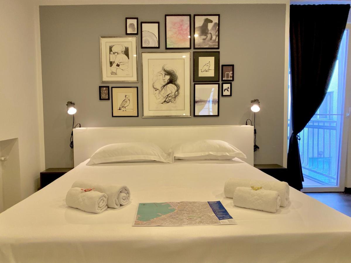 Mimi Rooms&Studios ตรีเอสเต ภายนอก รูปภาพ