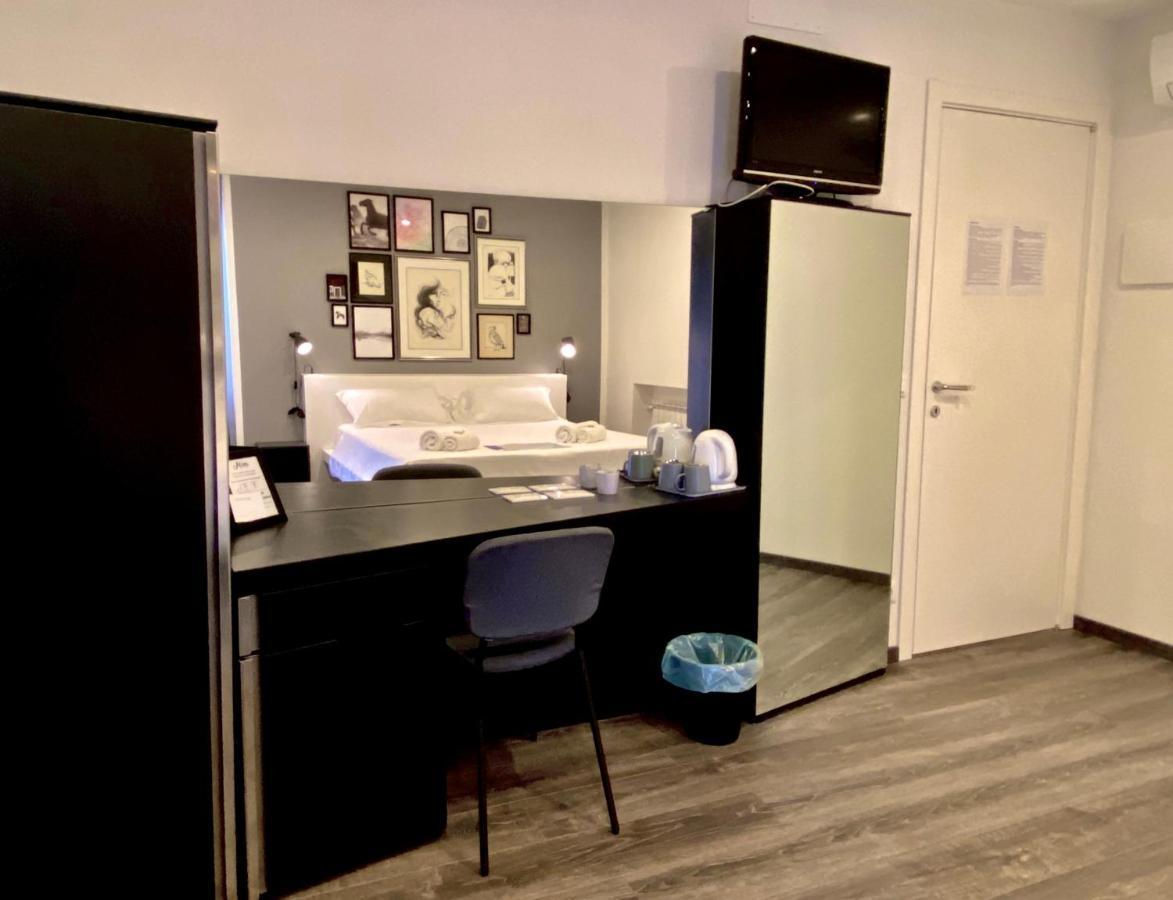 Mimi Rooms&Studios ตรีเอสเต ภายนอก รูปภาพ
