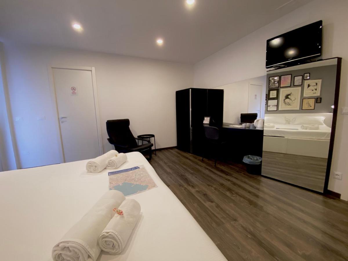 Mimi Rooms&Studios ตรีเอสเต ภายนอก รูปภาพ